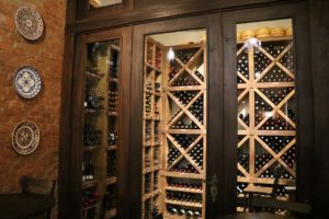 Casa do Chico conta com 150 rótulos na carta de vinho