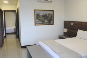 Quarto conjugado especial para famílias e viagens em grupos no Hotel Dolomiti