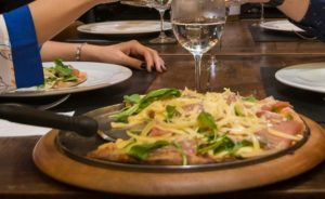 Casa do Chico conta com retirada no balcão durante a sexta, sábado e domingo